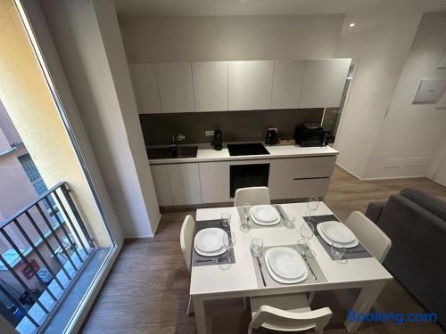 094154c2-3a9e-4d22-8b7e-d5073456f370